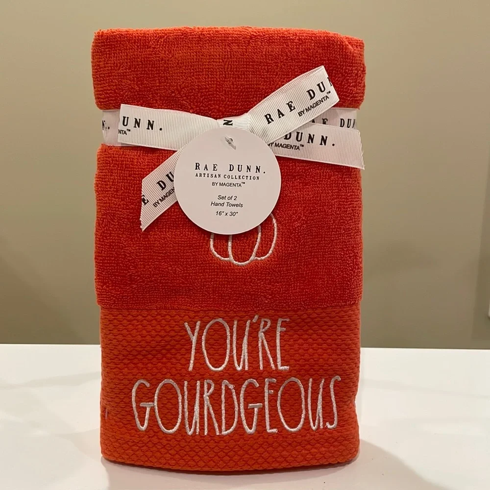 NWT Rae Dunn Set of 2 YOU’RE GOURDGEOUS Fall Hand Towels